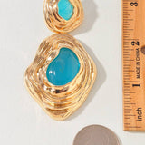 METAL WRINKLED W COLOR STONE DANGLE EARRINGS