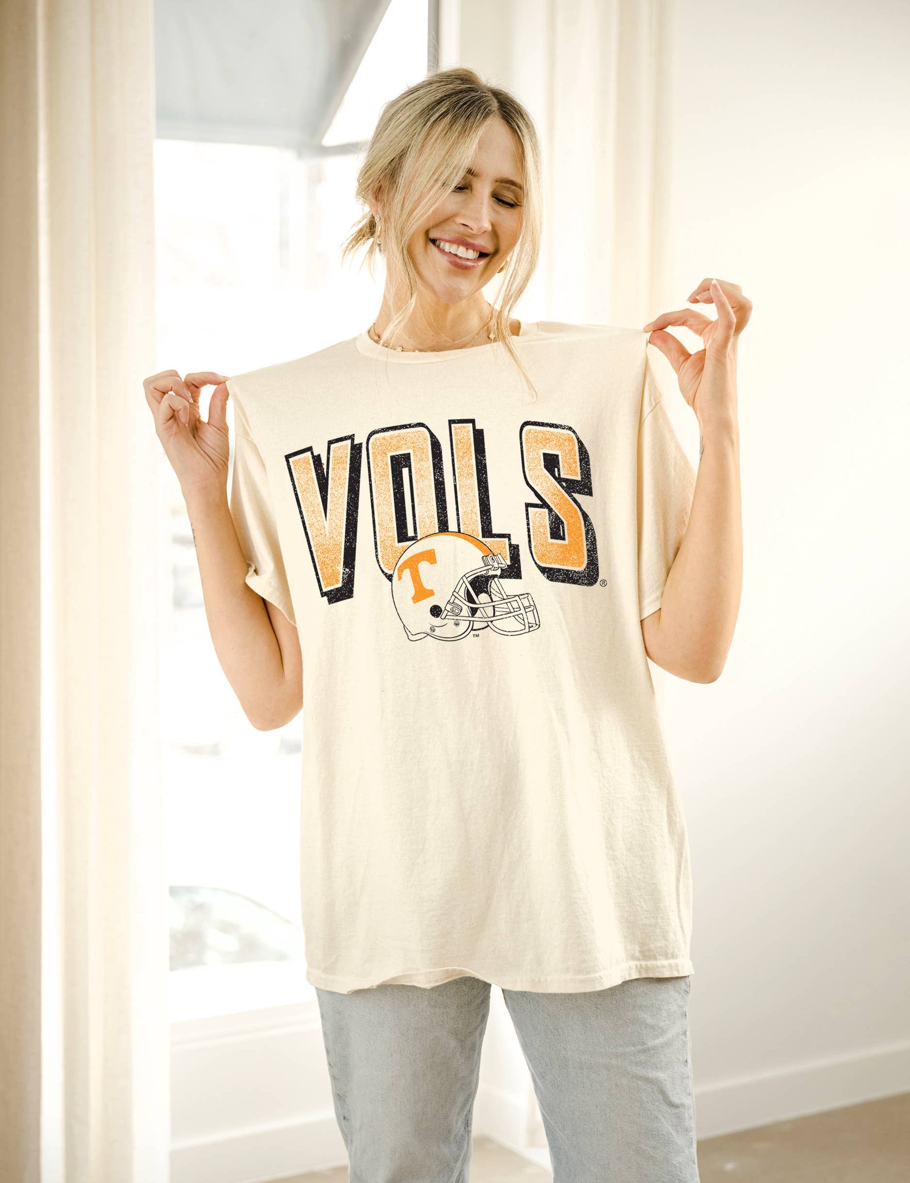 Tennessee Vols Helmet Fade Off White Thrifted Tee