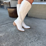 Dreamy Daisy White Cowgirl Boots