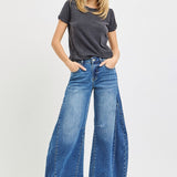 Slouchy Barrel Curvy Sideseam Jeans - RISEN